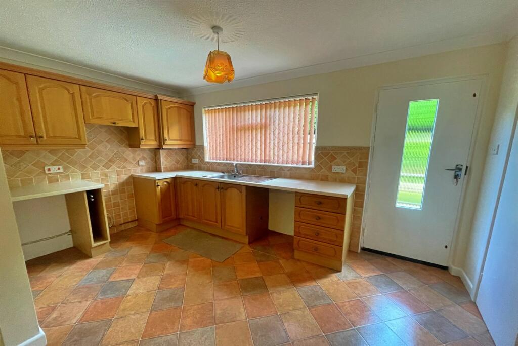 Additional image 10 of Ferndown