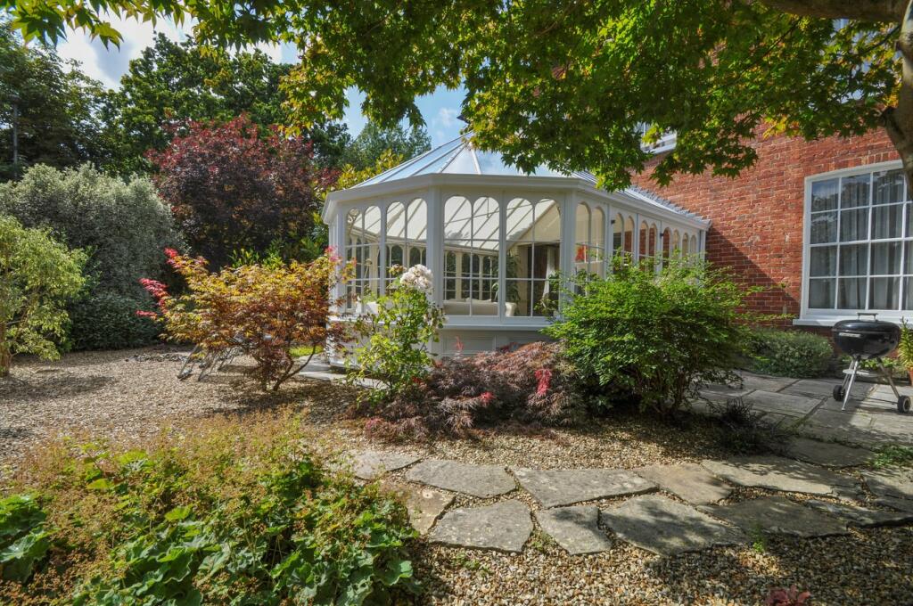 Additional image 18 of 17 Poole Road, WIMBORNE, BH21