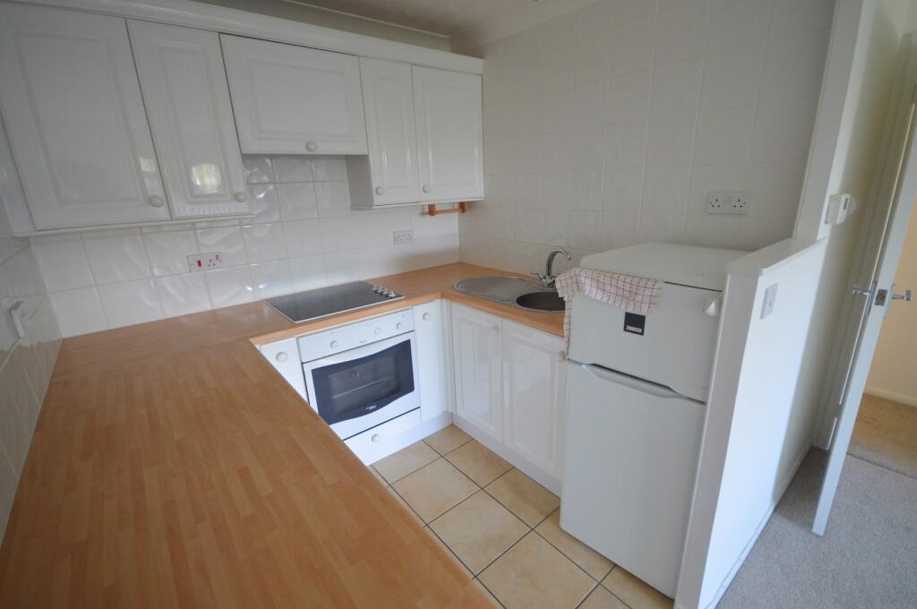 Additional image 8 of 50 Whitefield Road, New Milton, Hampshire. BH25 6DG