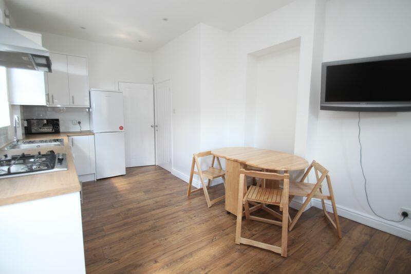 Additional image 8 of Ground Floor Student Flat, Winton