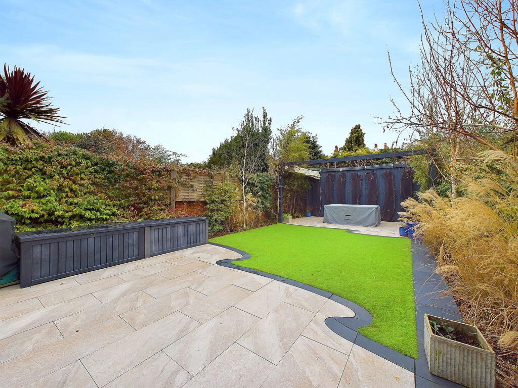 Additional image 18 of Gordon Road, Shoreham by Sea