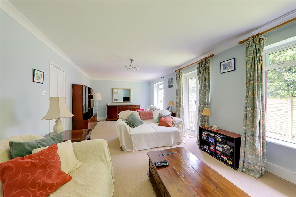 Additional image 18 of Furzeholme, High Salvington, Worthing, BN13 3BS