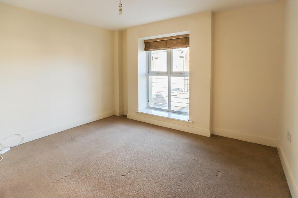 Additional image 6 of 411a Lymington Road, Highcliffe, Dorset. BH23 5EN