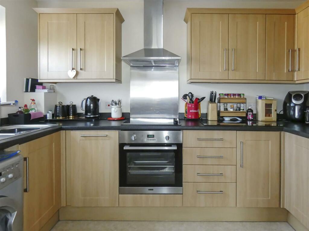 Additional image 10 of Woodlands Avenue, Rustington