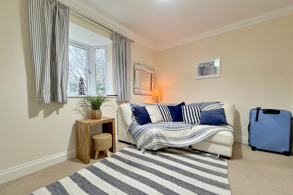 Additional image 10 of West Cliff