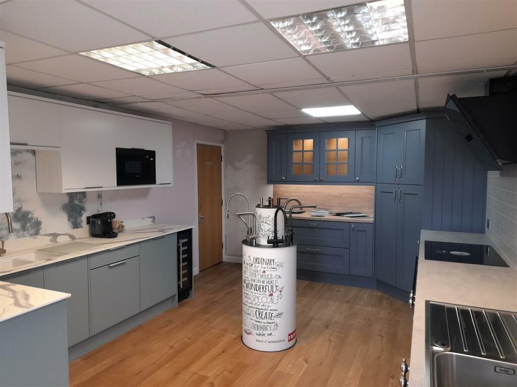 Additional image 4 of Mannings Heath Road, Poole