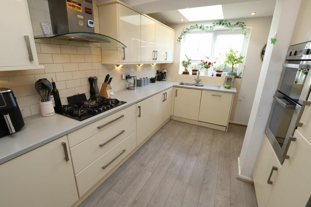 Additional image 5 of Fieldhead Avenue, Bury, BL8 2LZ