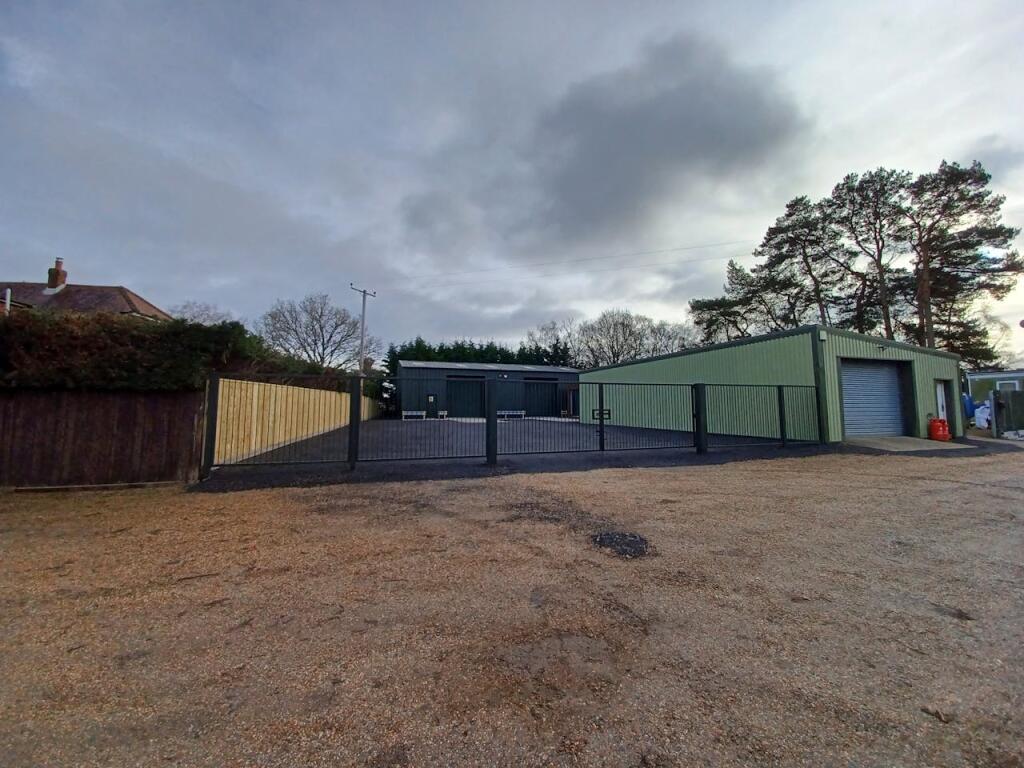 Additional image 4 of Unit 7 Bostwick Farm, Bostwick Lane, Christchurch, BH23 6BN