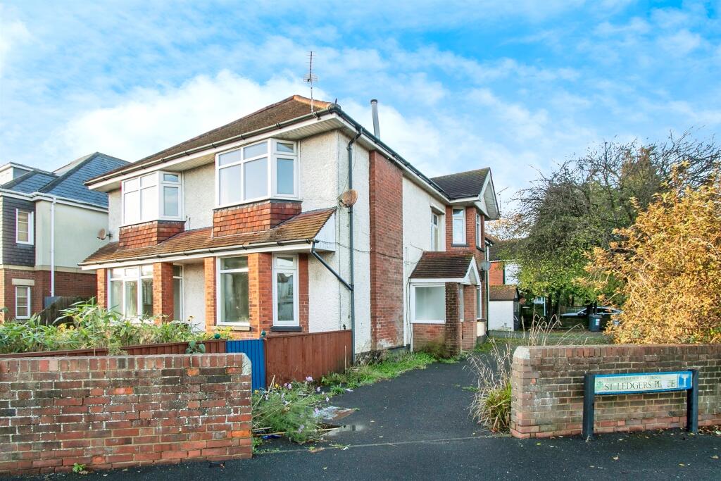 Additional image 4 of Holdenhurst Road, Bournemouth