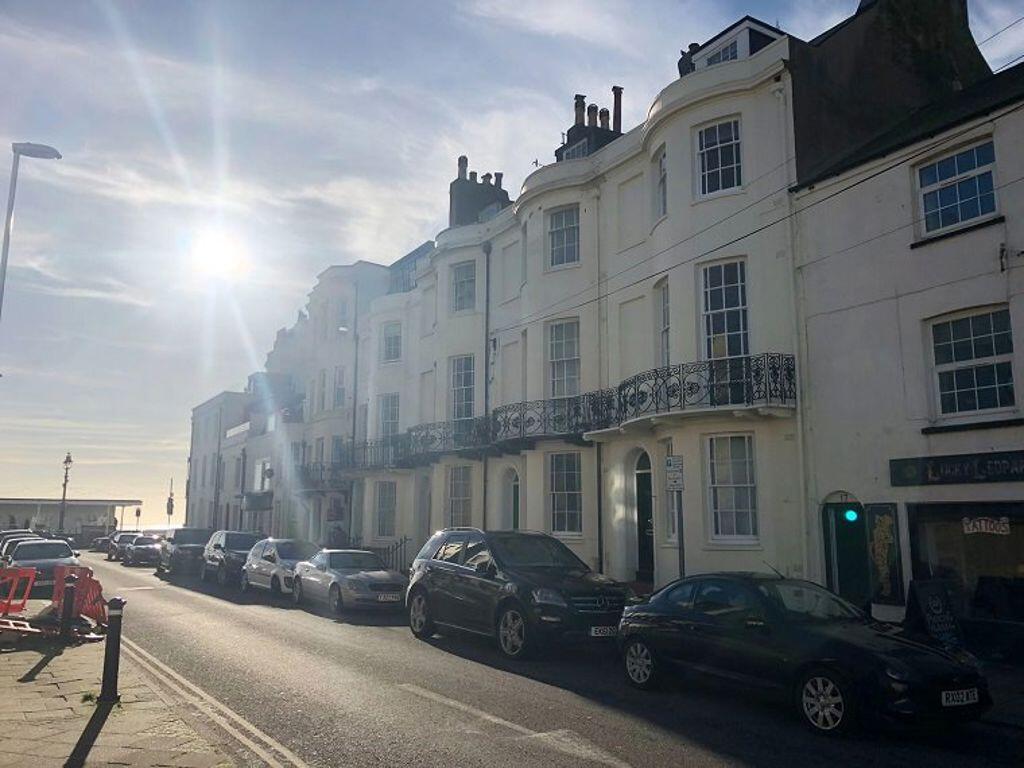 West Buildings, Worthing, BN11 3BS