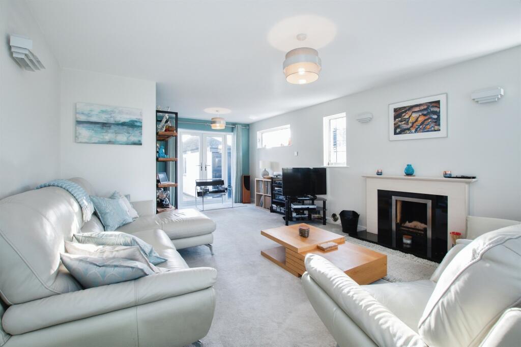 Additional image 2 of Fernlea Close, FERNDOWN