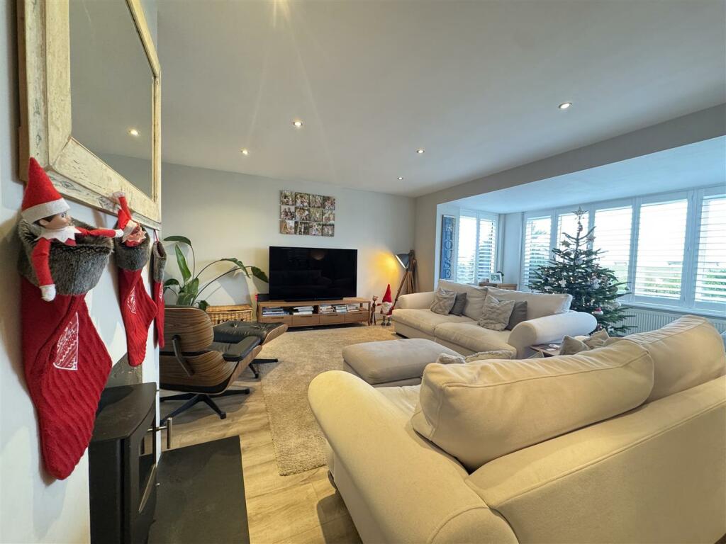 Additional image 58 of Marine Crescent, Goring-By-Sea, Worthing