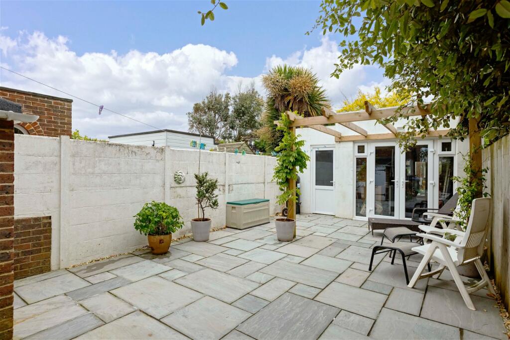 Additional image 25 of Marine Crescent, Goring-by-Sea, Worthing, West Sussex, BN12