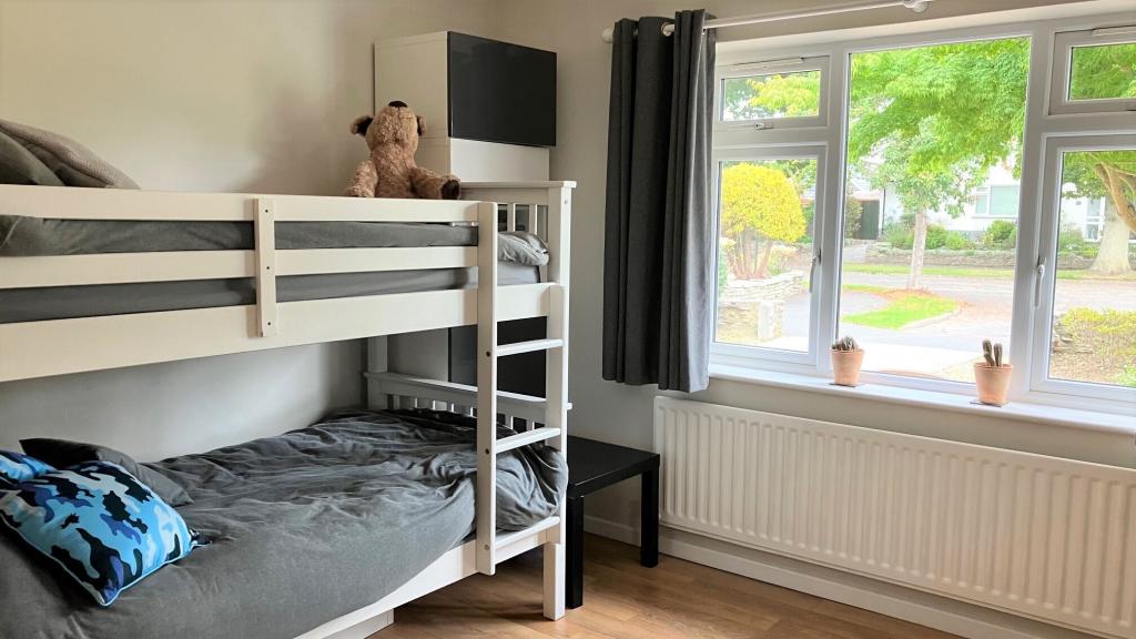 Additional image 12 of Appletree Close, New Milton