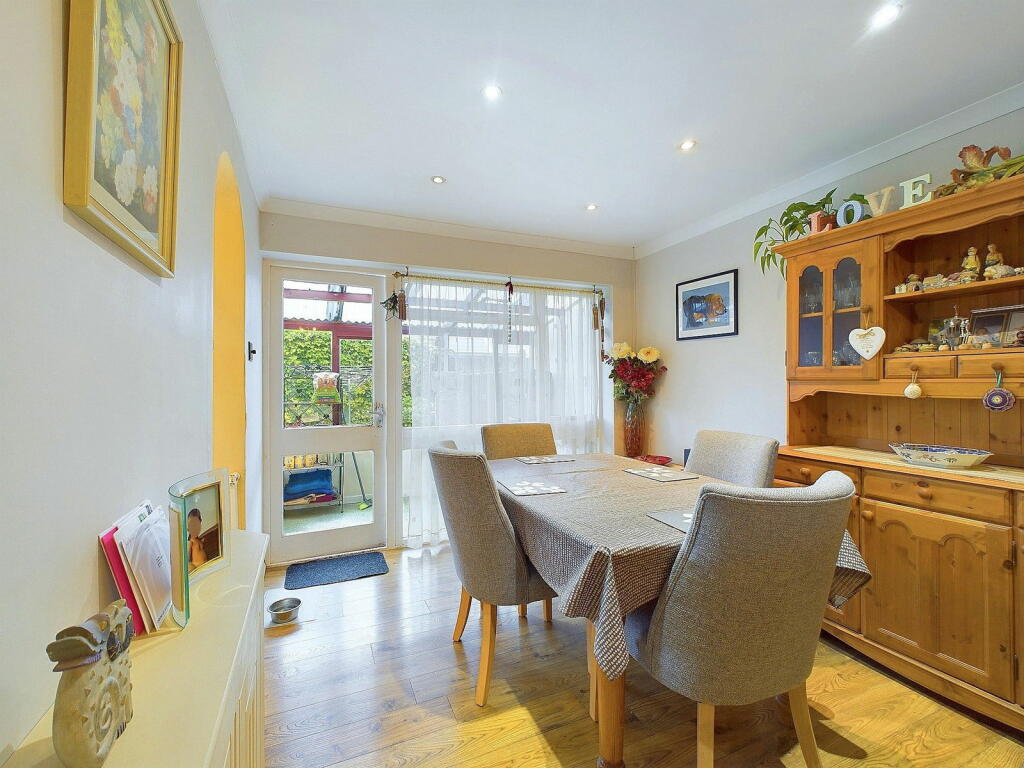 Additional image 4 of Willow Crescent, Worthing, BN13