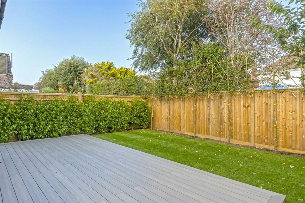 Additional image 27 of East Avenue, Goring-By-Sea, BN12 4DD