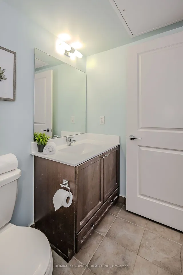 Additional image 21 of 1185 The Queensway Unit 112