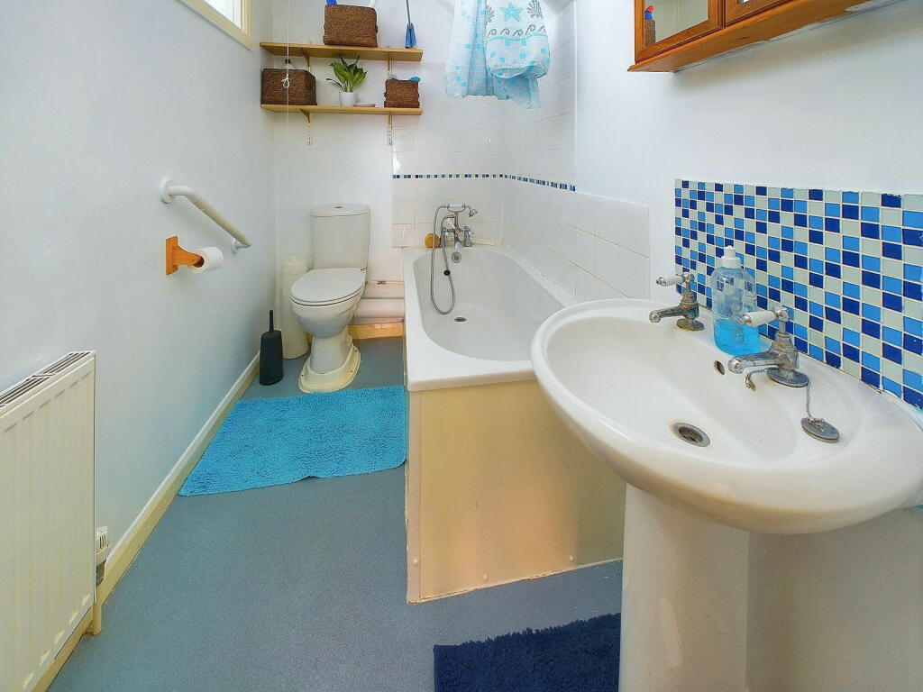 Additional image 12 of Cromleigh Way, Southwick