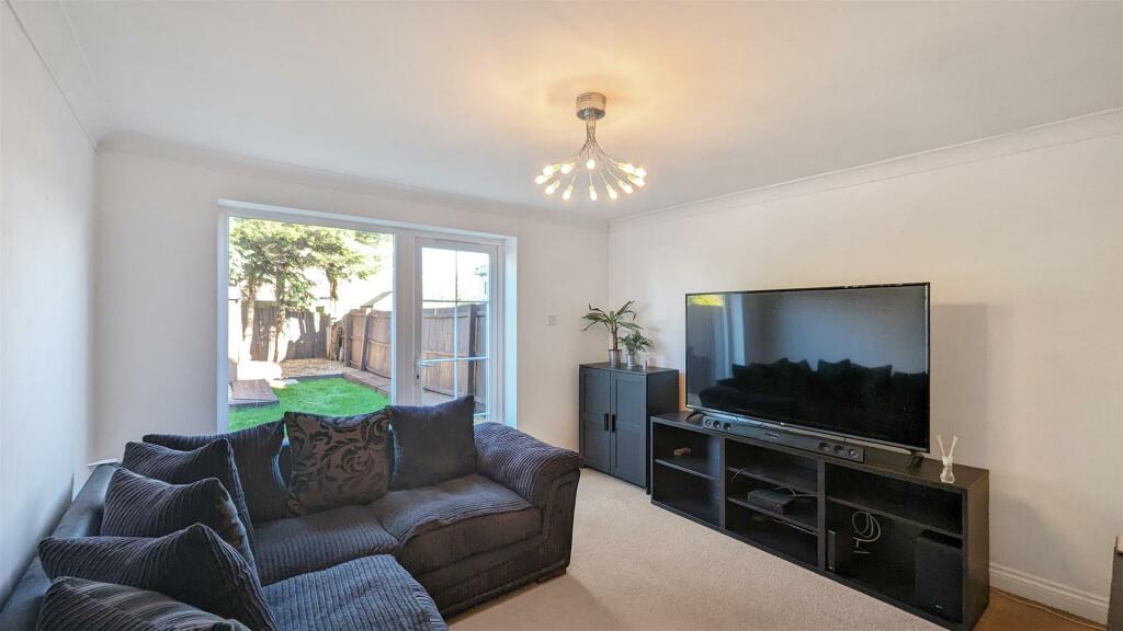 Additional image 12 of Wallisdown Road, Bournemouth