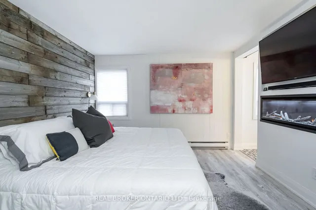 Additional image 22 of 905 & 907 Glencairn Ave