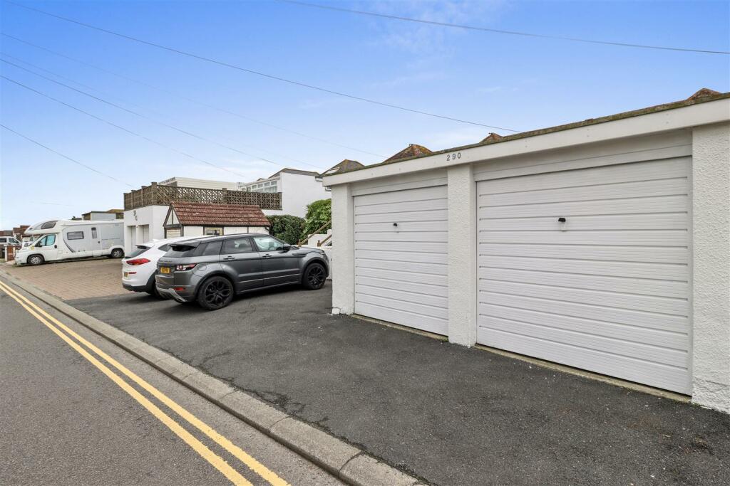 Additional image 46 of Coast Road, Pevensey Bay, Pevensey