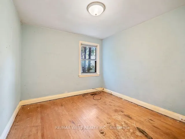 Additional image 13 of 4 Allen Ave