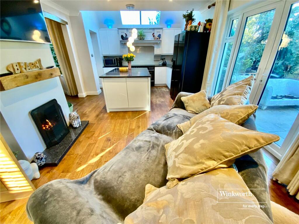 Additional image 10 of East Cliff Way, Christchurch, BH23