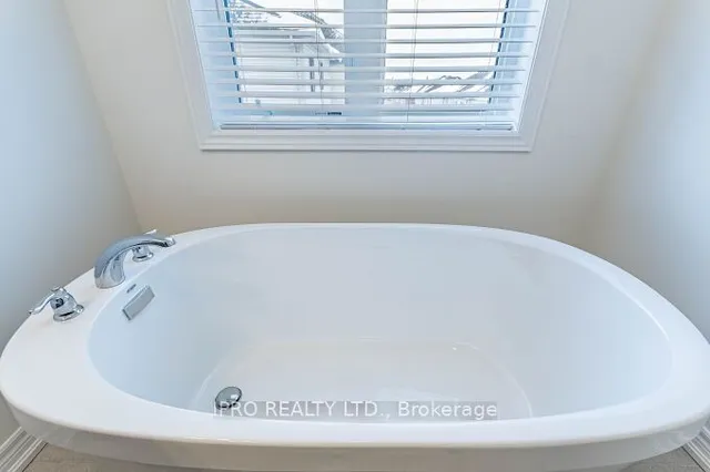 Additional image 23 of 85 Broadacre Dr