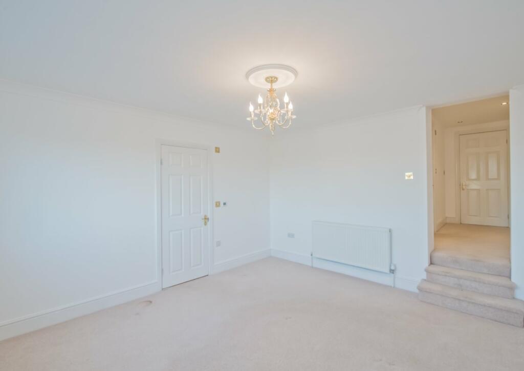 Additional image 9 of Halifax Road, Cleckheaton, BD19