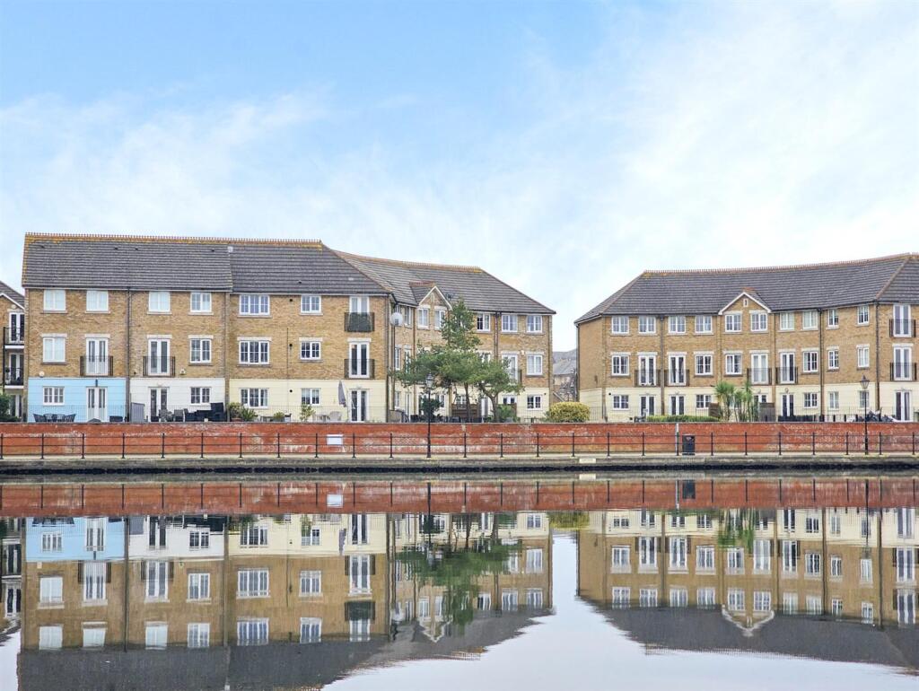 Additional image 10 of Long Beach View, Eastbourne, BN23 5NB