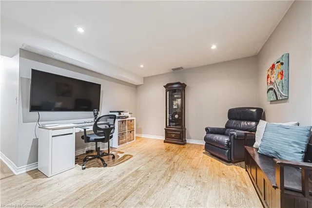 Additional image 21 of 94 Valmont St