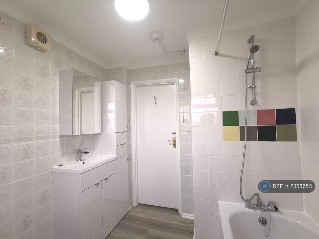 Additional image 4 of Jevington Drive, Brighton, BN2