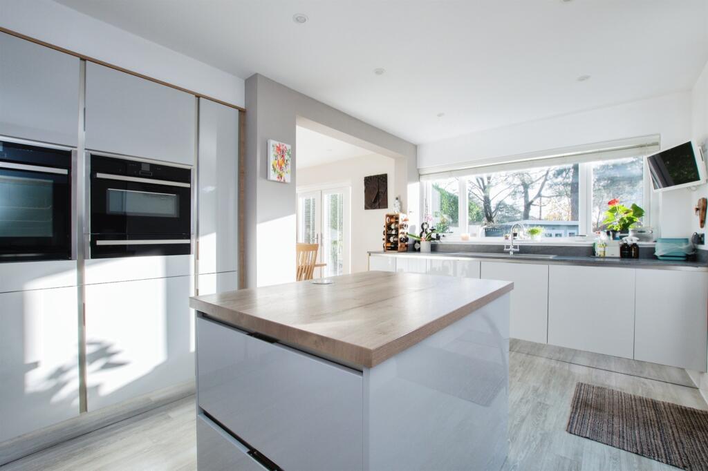 Additional image 19 of Fernlea Close, FERNDOWN