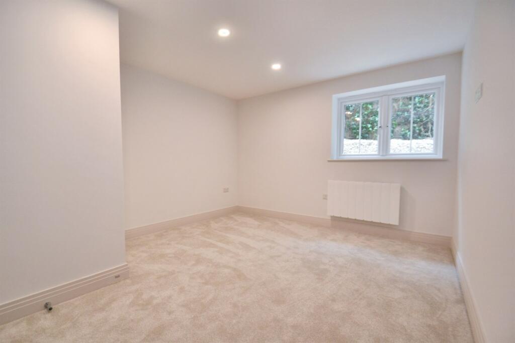 Additional image 8 of Broadstone