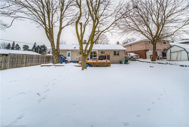 Additional image 38 of 83 Cloverdale Cres