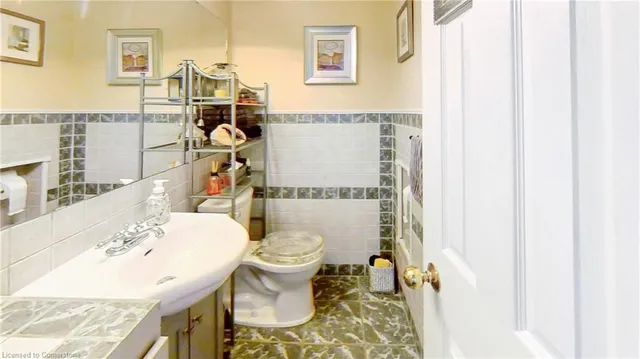 Additional image 20 of 201 Queen Victoria Dr Unit 137