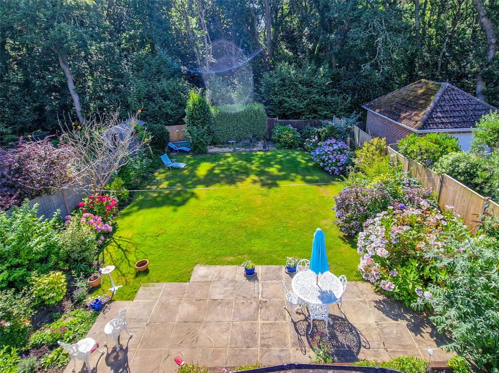 Additional image 13 of Elphinstone Road, Highcliffe, Christchurch, Dorset, BH23