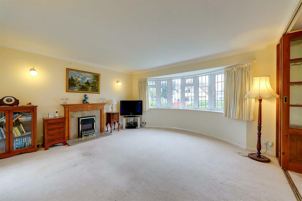 Additional image 4 of Alinora Crescent, Goring-By-Sea, Worthing