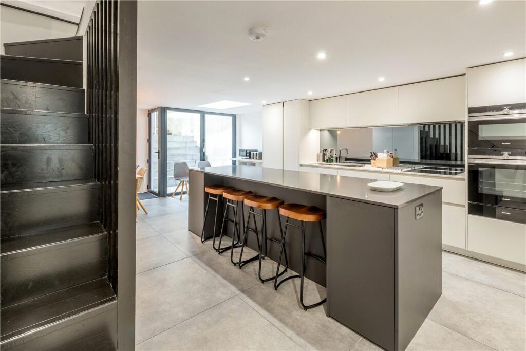 Additional image 8 of Clifton Street, Brighton, East Sussex, BN1