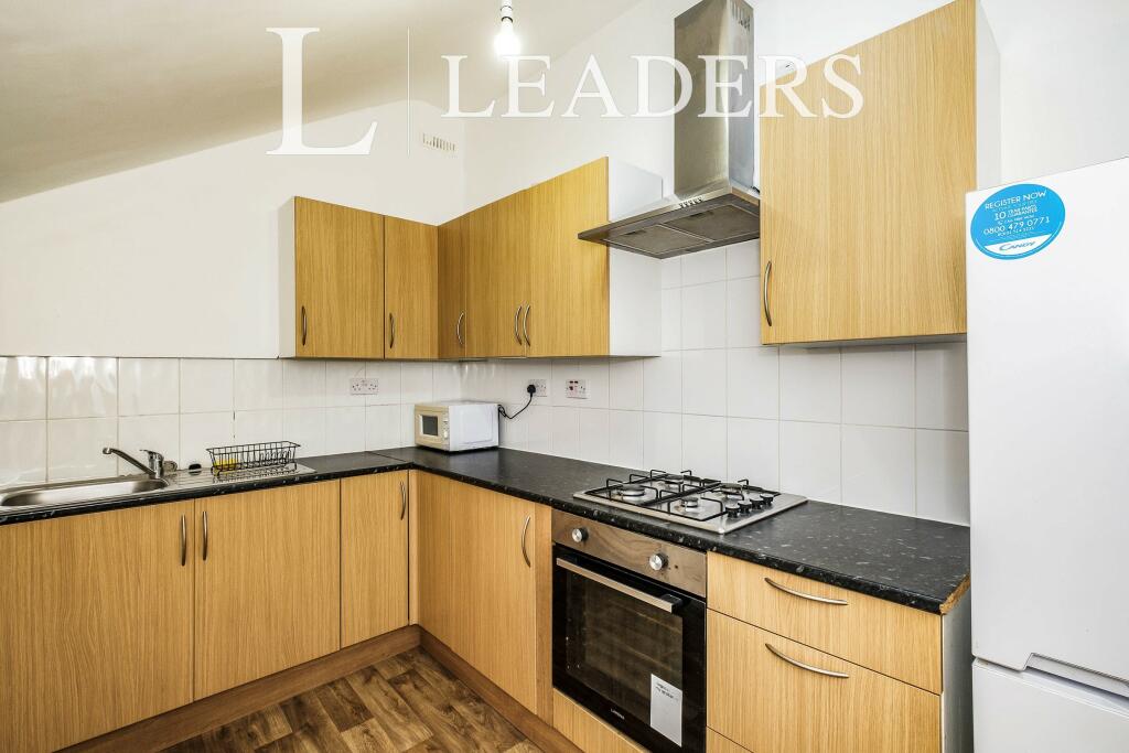 Additional image 8 of Warwick Mansions, Brighton Road