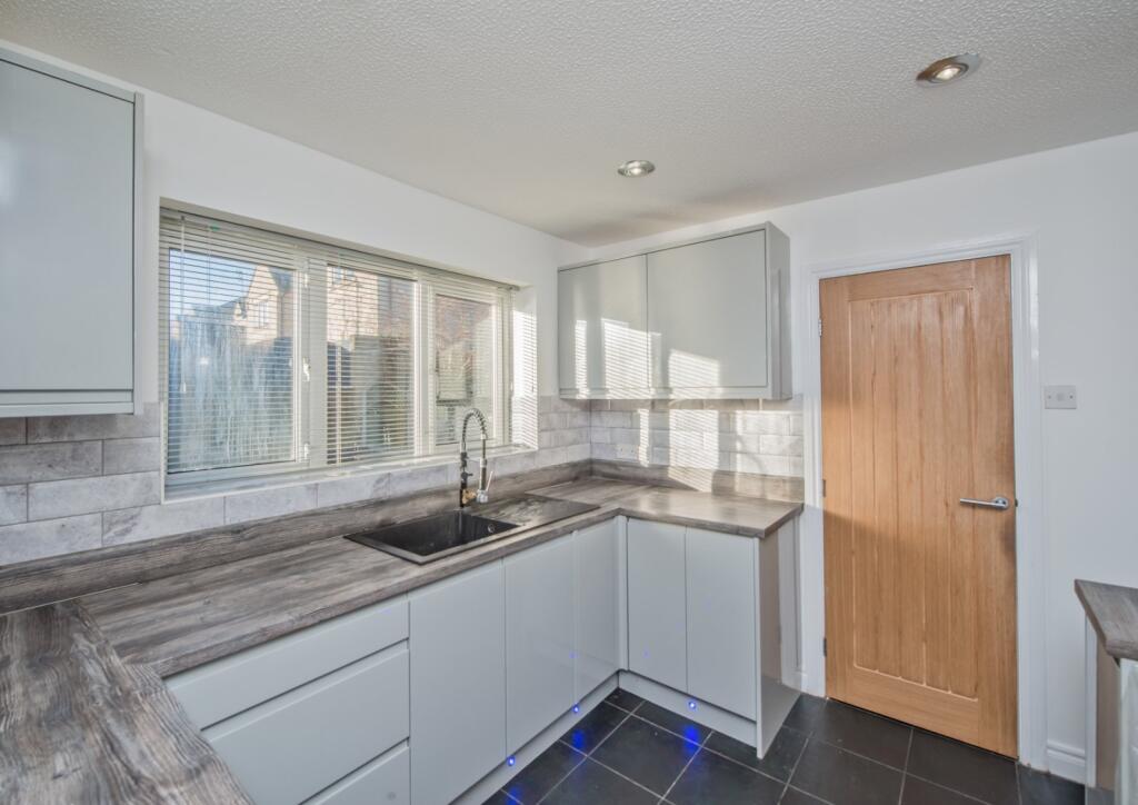 Additional image 5 of Winchester Gardens, Laisterdyke, Bradford, West Yorkshire, BD4