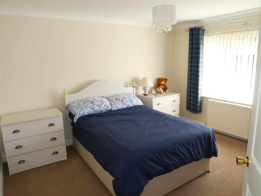 Additional image 5 of Holly Drive, Wick, Littlehampton