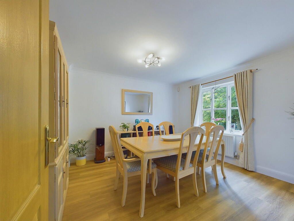 Additional image 5 of Swandean Close, Worthing, West Sussex BN13 3AR