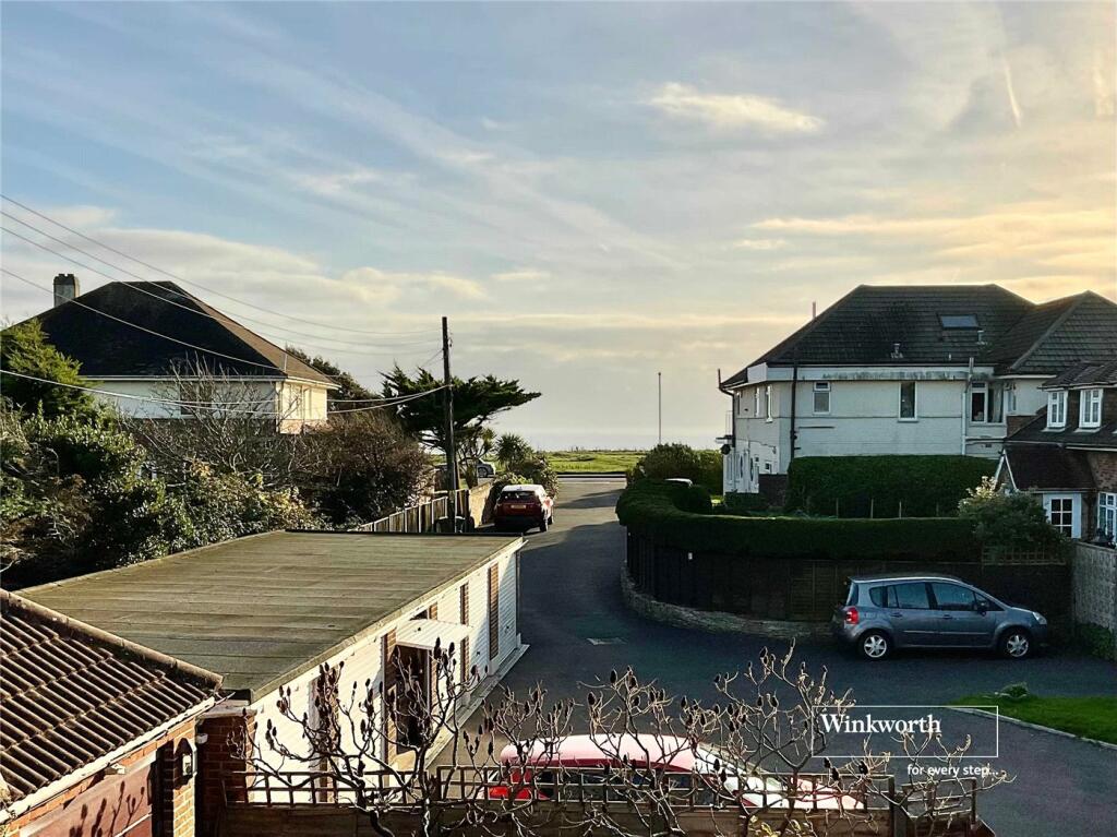 Additional image 19 of Marine Drive East, Barton on Sea, New Milton, Hampshire, BH25