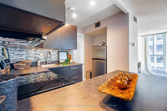 Additional image 8 of 55 Centre Ave Unit 2001