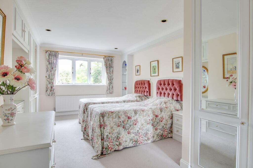 Additional image 11 of Capesthorne, Mudeford, Christchurch, BH23