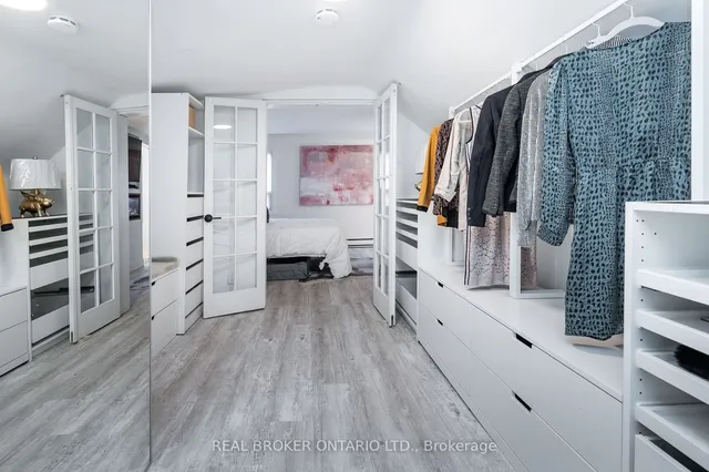 Additional image 19 of 905 & 907 Glencairn Ave