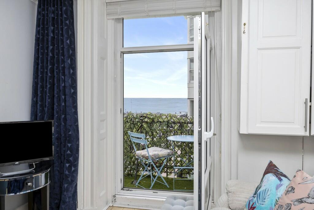 Additional image 4 of Devonshire Mansions, Devonshire Place, Brighton