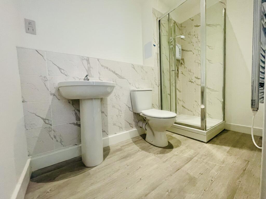 Additional image 7 of Bingley road