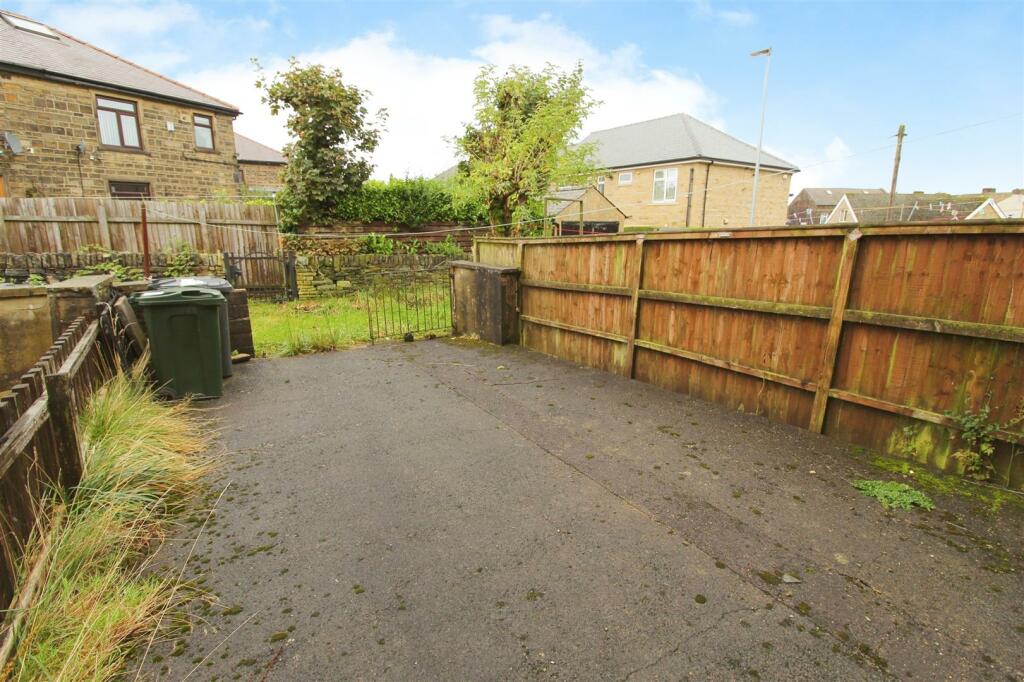 Additional image 14 of Windmill Hill, Bradford, BD6 3BB
